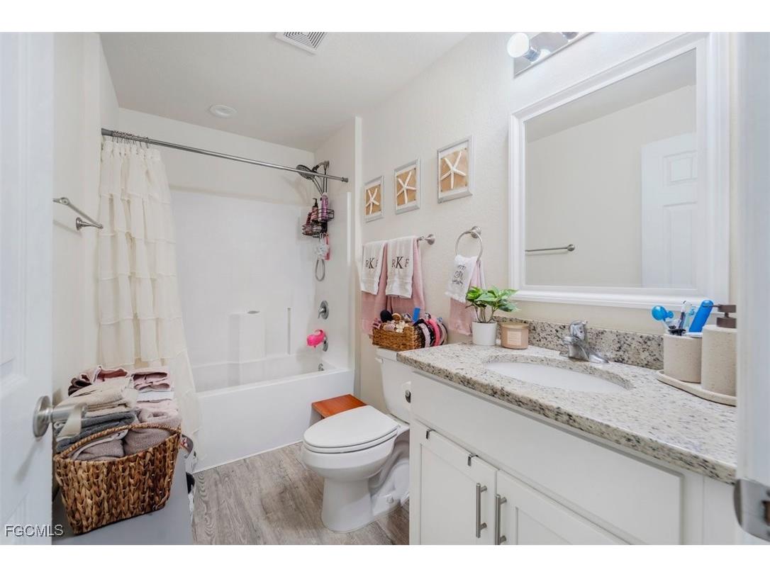 5013 SE Tradewinds Circle Labelle FL 33935 2026005846 image17