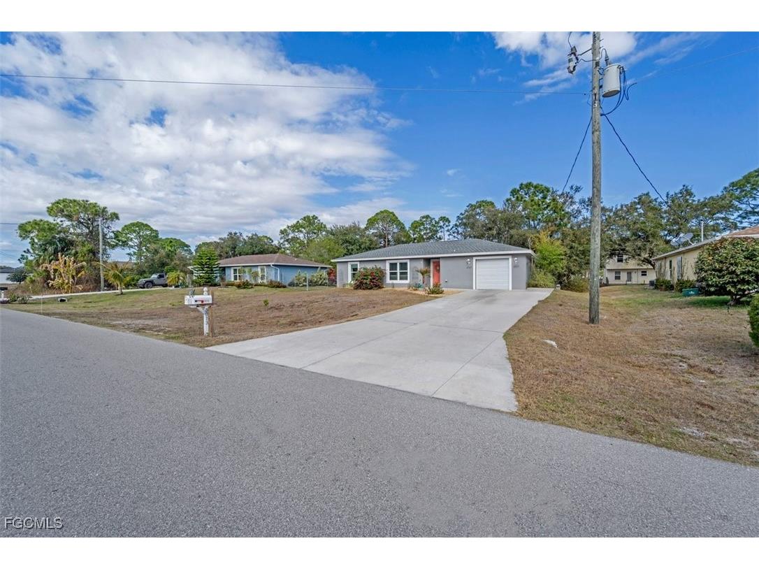 5013 SE Tradewinds Circle Labelle FL 33935 2026005846 image3
