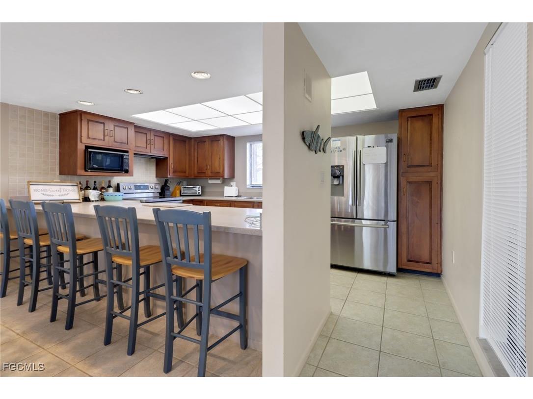 5015 Harbortown Lane #104 Fort Myers FL 33919 2025007700 image1