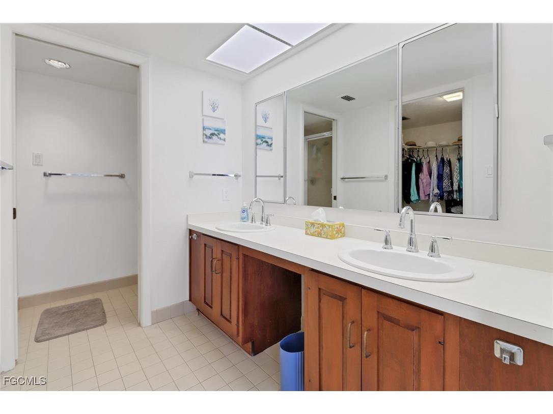 5015 Harbortown Lane #104 Fort Myers FL 33919 2025007700 image19