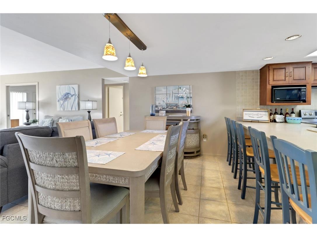 5015 Harbortown Lane #104 Fort Myers FL 33919 2025007700 image2