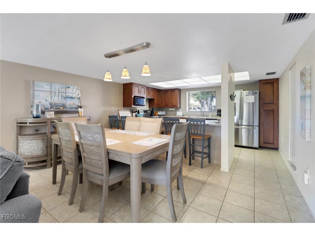 5015 Harbortown Lane #104 Fort Myers FL 33919 2025007700 image3