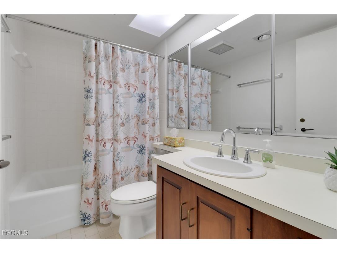 5015 Harbortown Lane #104 Fort Myers FL 33919 2025007700 image8