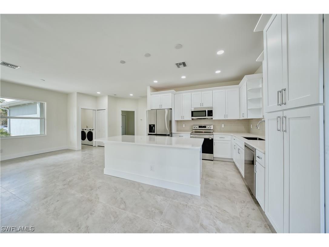 5016 Everglades Boulevard N Naples FL 34120 223058176 image1