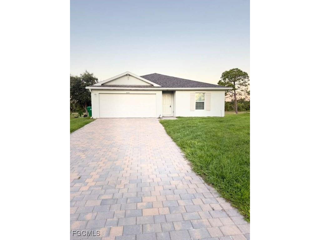 5019 Moon Lane Labelle FL 33935 2025016936 image1