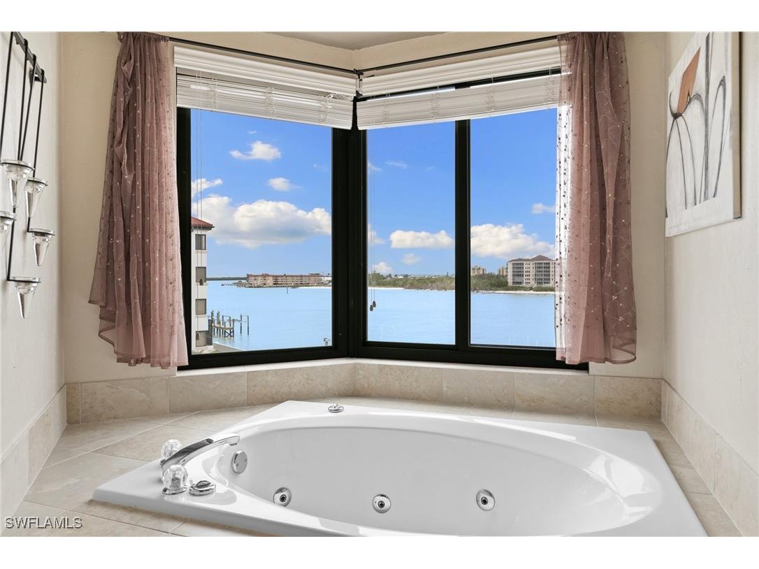 502 La Peninsula Boulevard #502 Naples FL 34113 225010046 image27