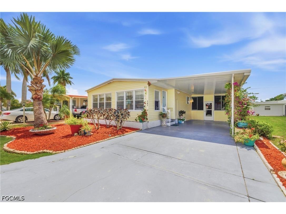 502 Pine Tree Court North Fort Myers FL 33917 2026015777 image1