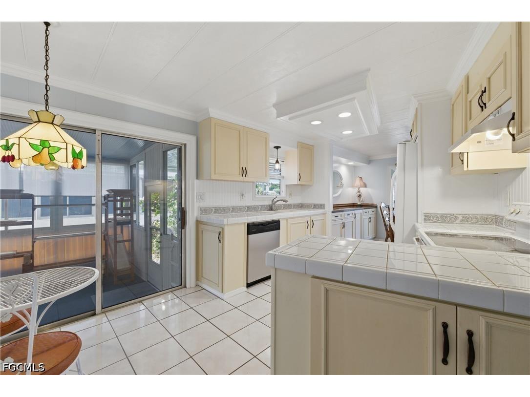 502 Pine Tree Court North Fort Myers FL 33917 2026015777 image13