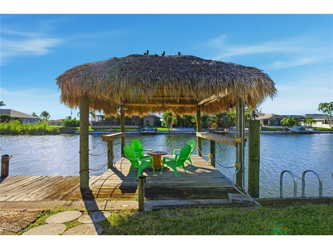 502 SW 7th Terrace Cape Coral FL 33991 2025016463 image1