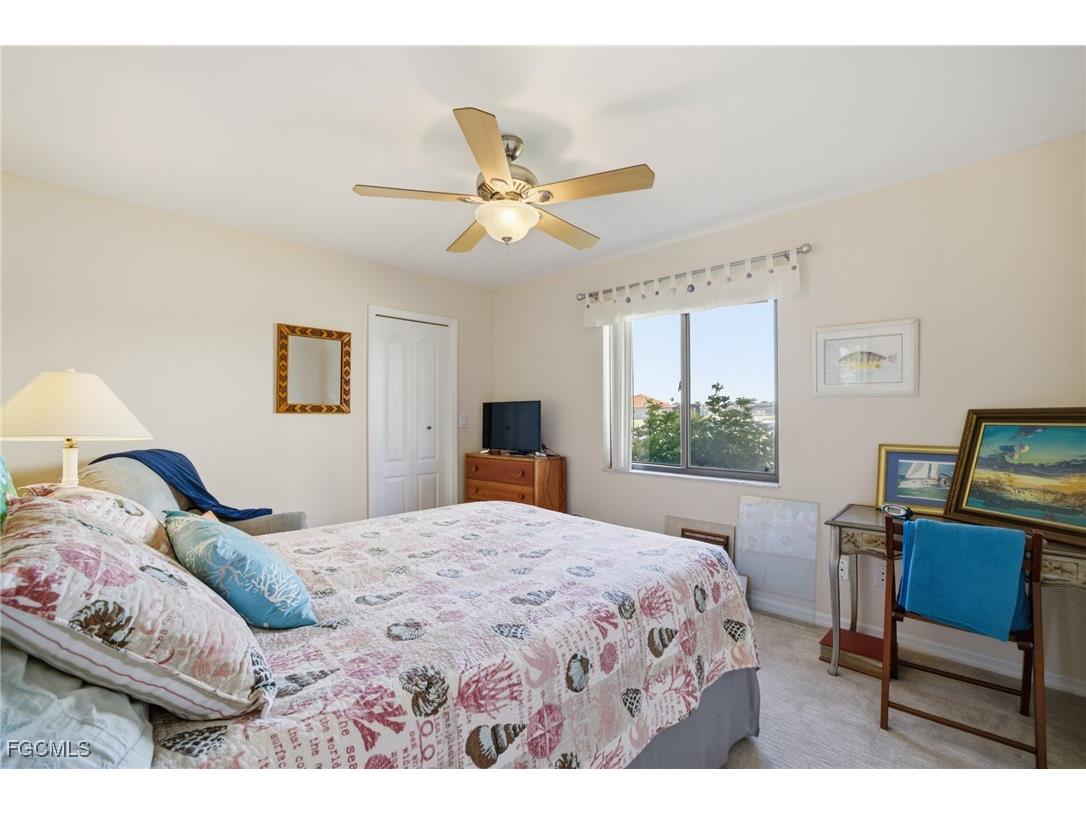 502 SW 7th Terrace Cape Coral FL 33991 2025016463 image17