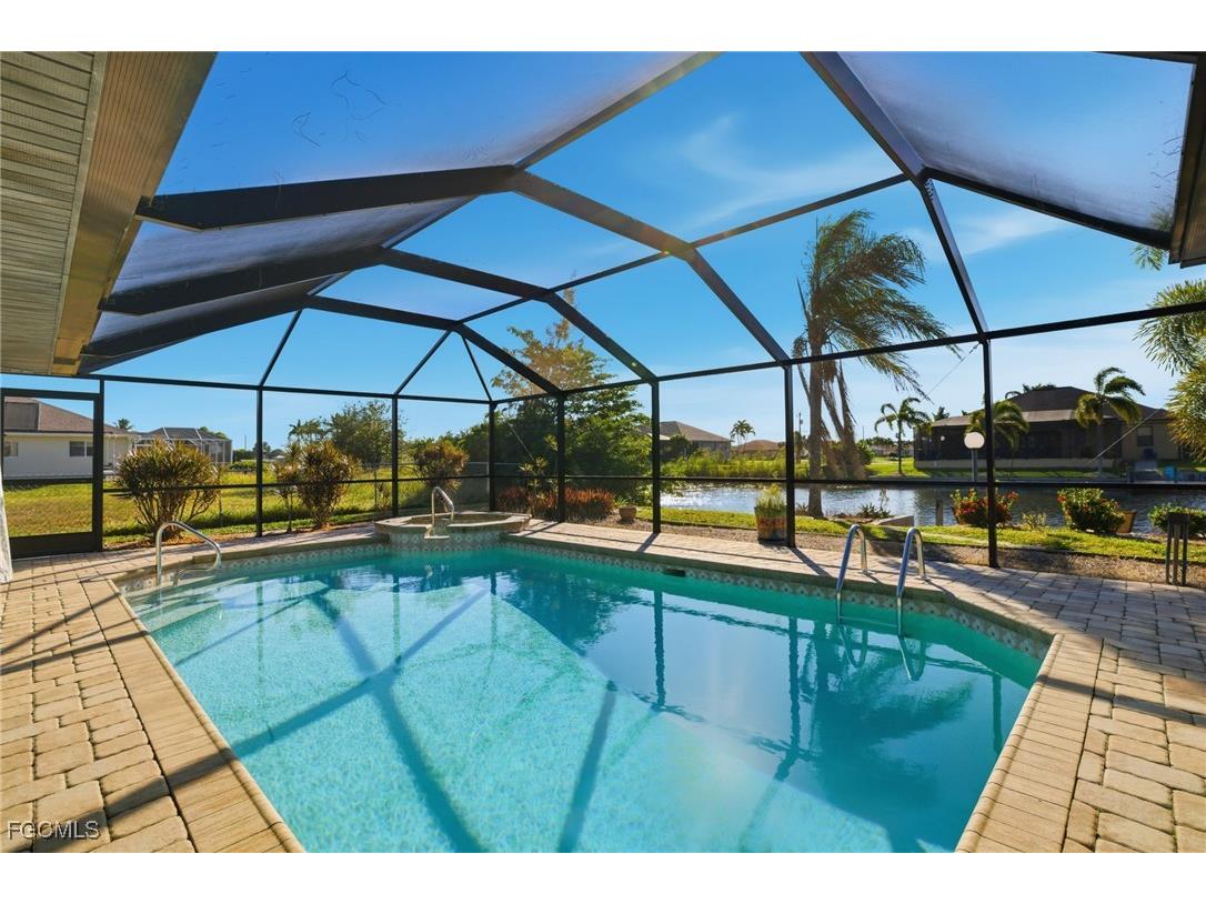 502 SW 7th Terrace Cape Coral FL 33991 2025016463 image35