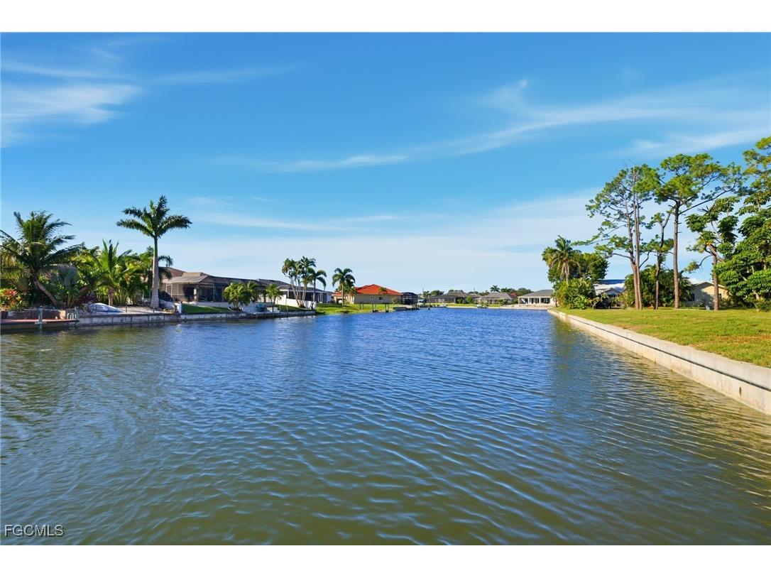 502 SW 7th Terrace Cape Coral FL 33991 2025016463 image40