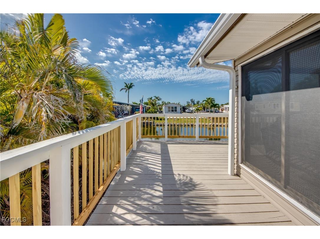 5020 Gulfgate Lane Saint James City FL 33956 2025012934 image25