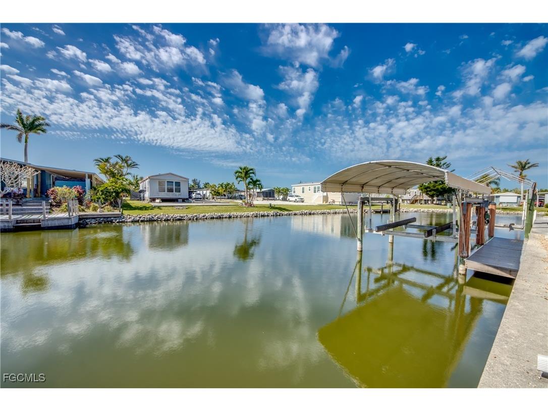 5020 Gulfgate Lane Saint James City FL 33956 2025012934 image30