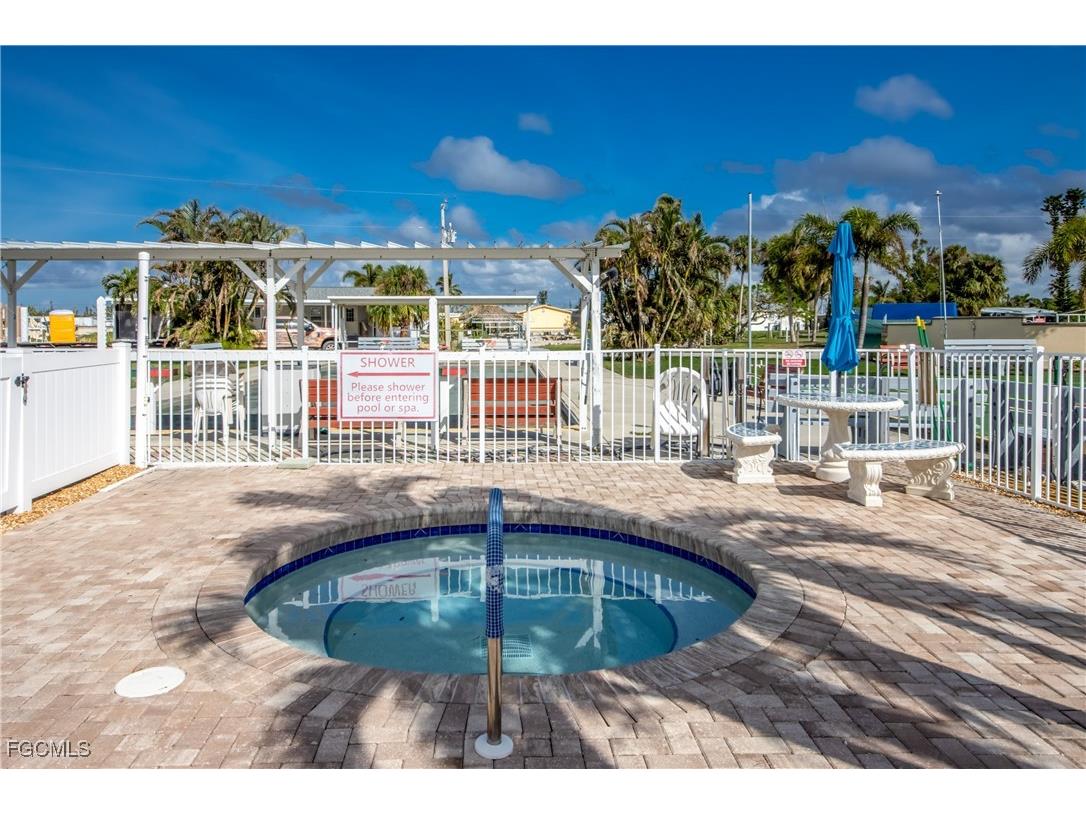 5020 Gulfgate Lane Saint James City FL 33956 2025012934 image35