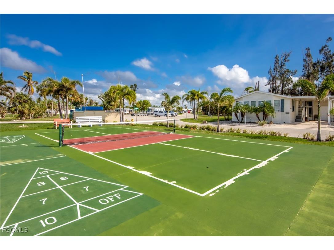 5020 Gulfgate Lane Saint James City FL 33956 2025012934 image38