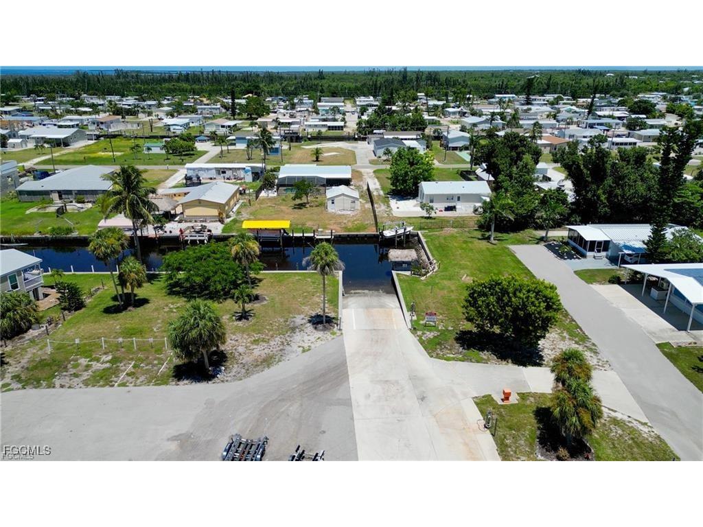 5020 Gulfgate Lane Saint James City FL 33956 2025012934 image42