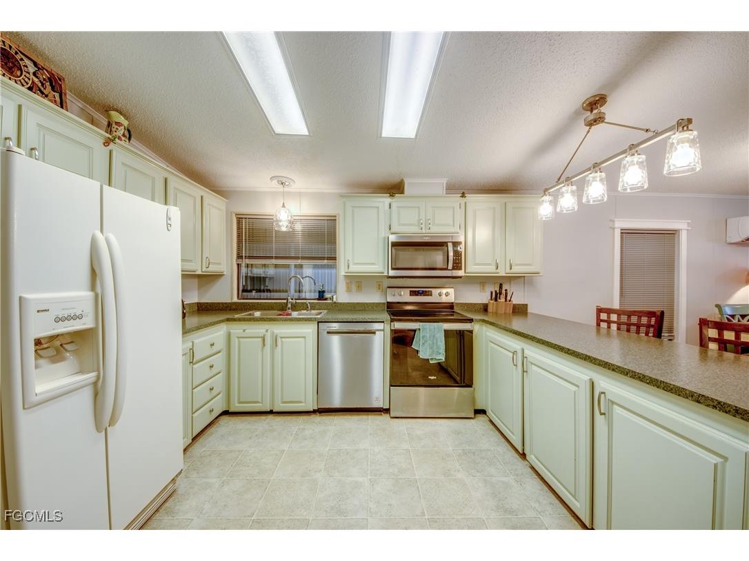 5020 Gulfgate Lane Saint James City FL 33956 2025012934 image5