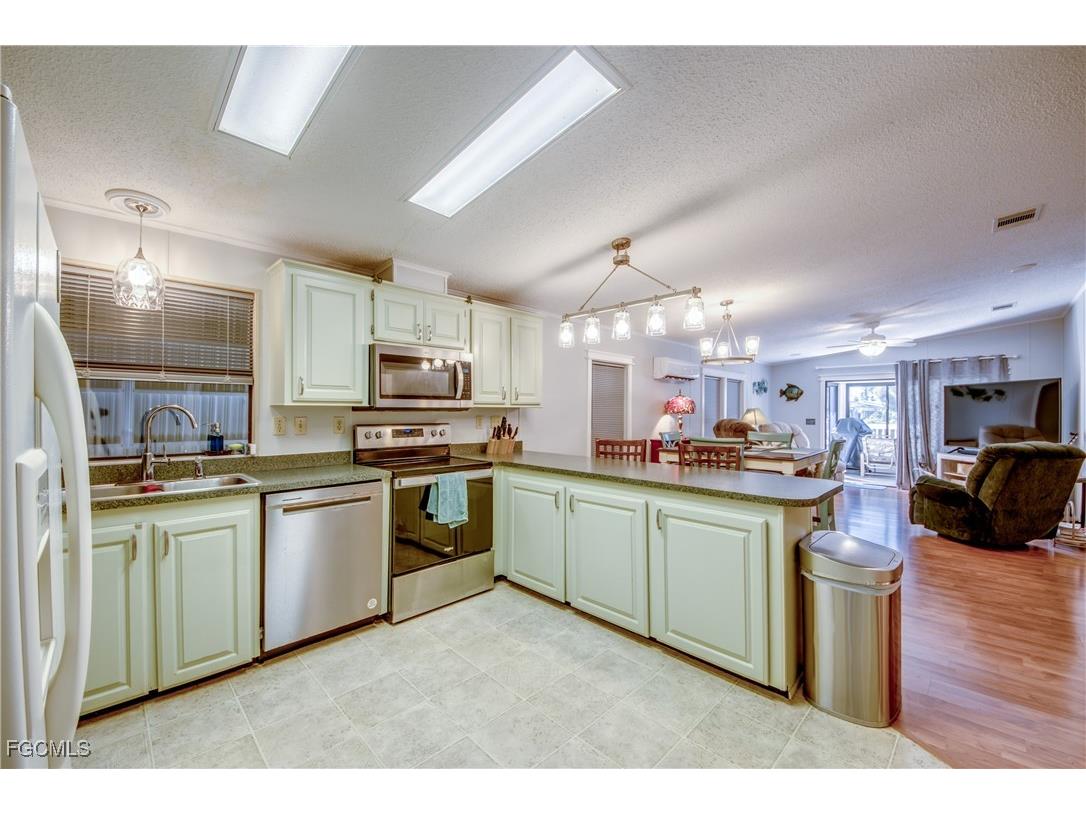 5020 Gulfgate Lane Saint James City FL 33956 2025012934 image7