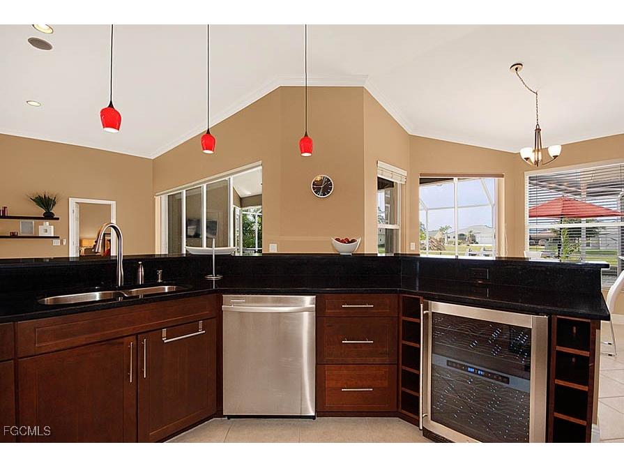 5020 SW 9th Place Cape Coral FL 33914 2025023303 image10