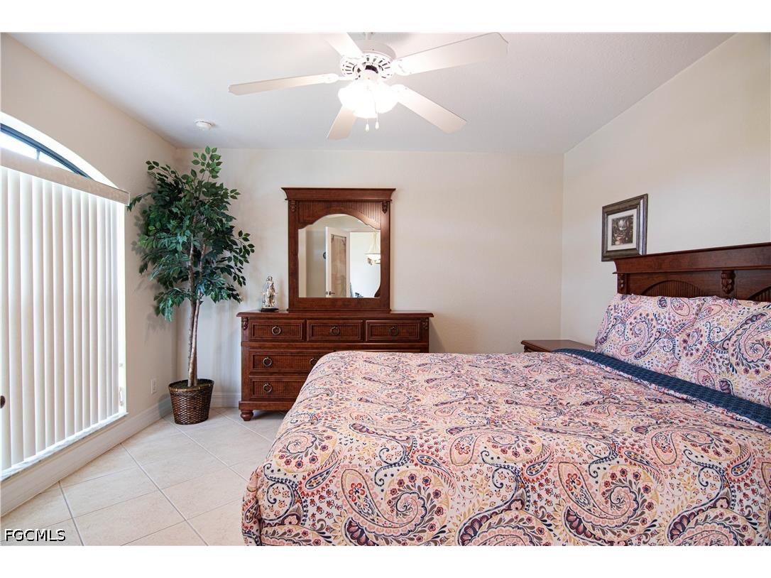 5023 Agualinda Boulevard Cape Coral FL 33914 2026017417 image4