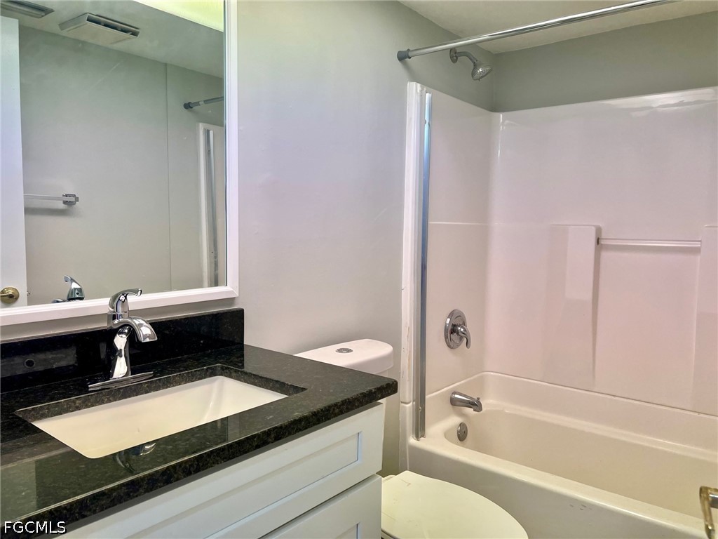 5024 Chiquita Boulevard S #102 Cape Coral FL 33914 2026017568 image9