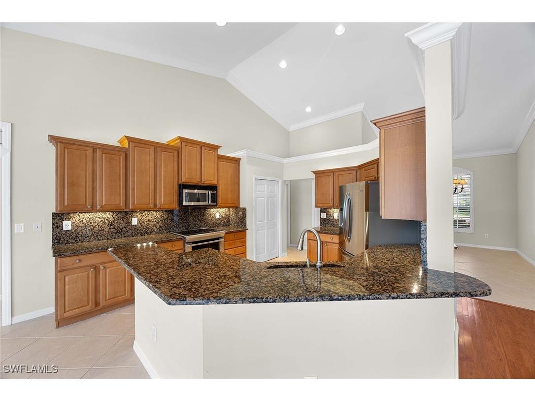 5024 Old Pond Drive Naples FL 34104 225075992 image14