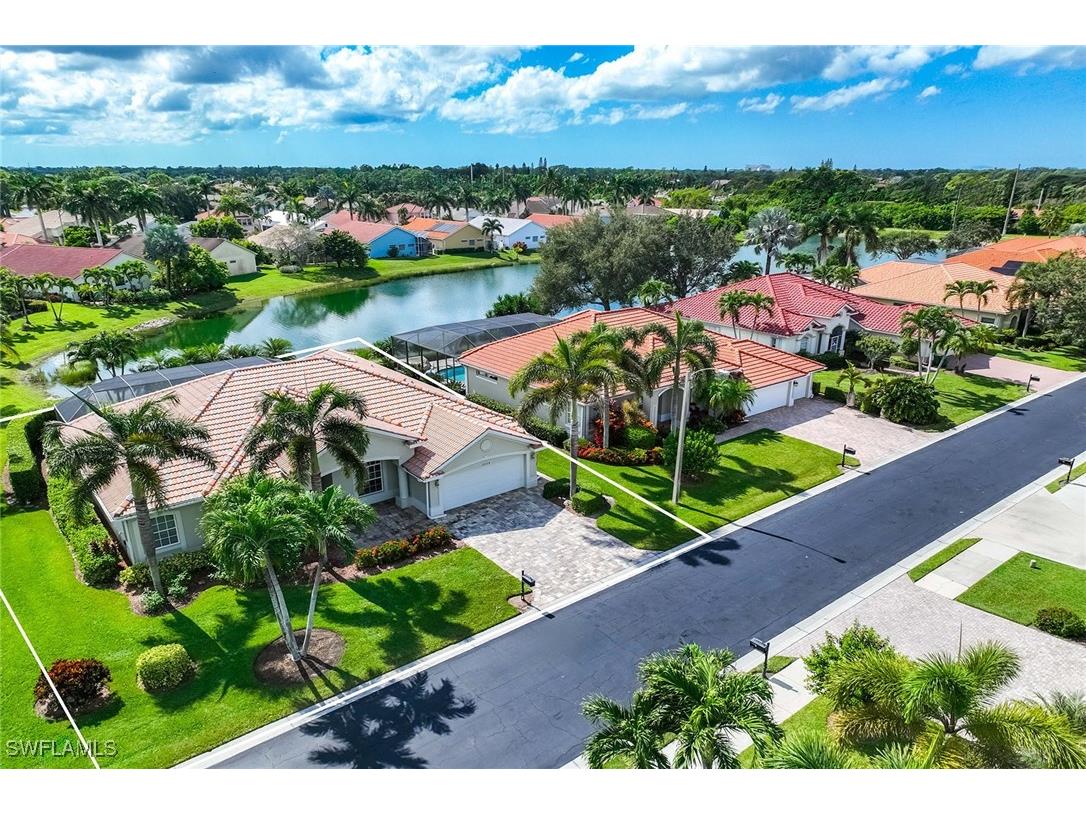 5024 Old Pond Drive Naples FL 34104 225075992 image4