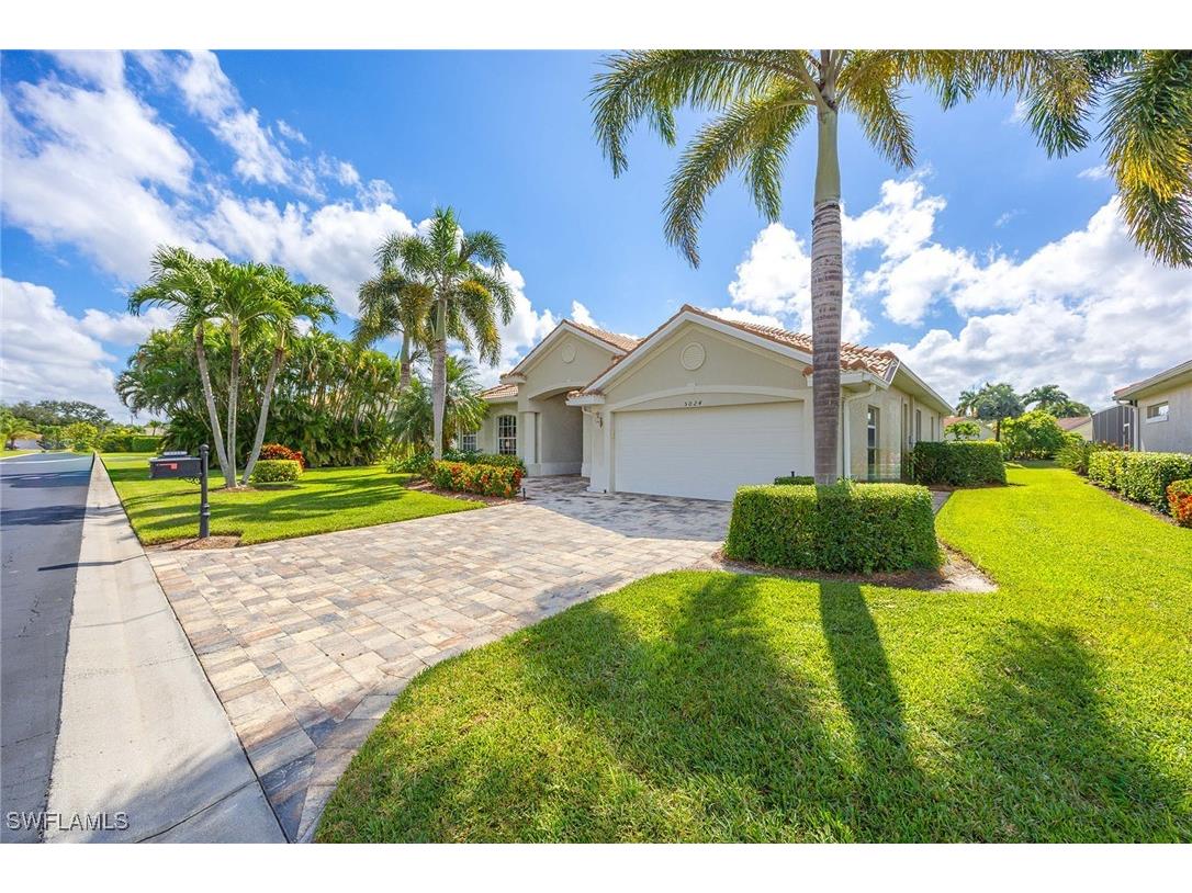 5024 Old Pond Drive Naples FL 34104 225075992 image5