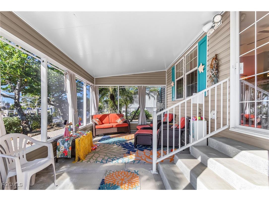 5025 Curlew Drive Saint James City FL 33956 2025009085 image5