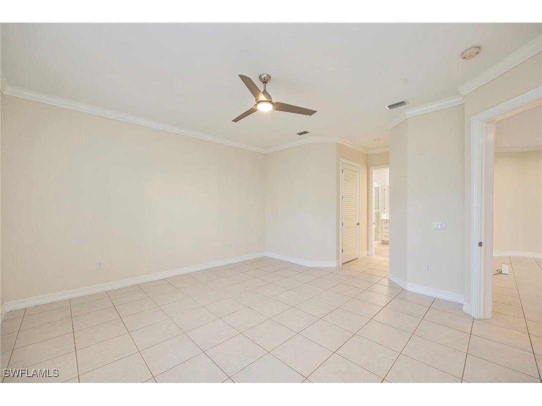 5025 Maxwell Circle #2 Naples FL 34105 226002975 image10