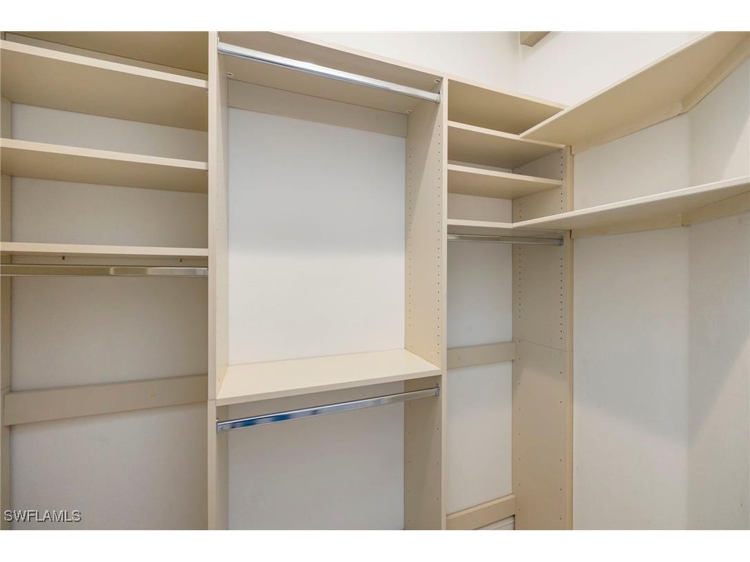 5025 Maxwell Circle #2 Naples FL 34105 226002975 image11