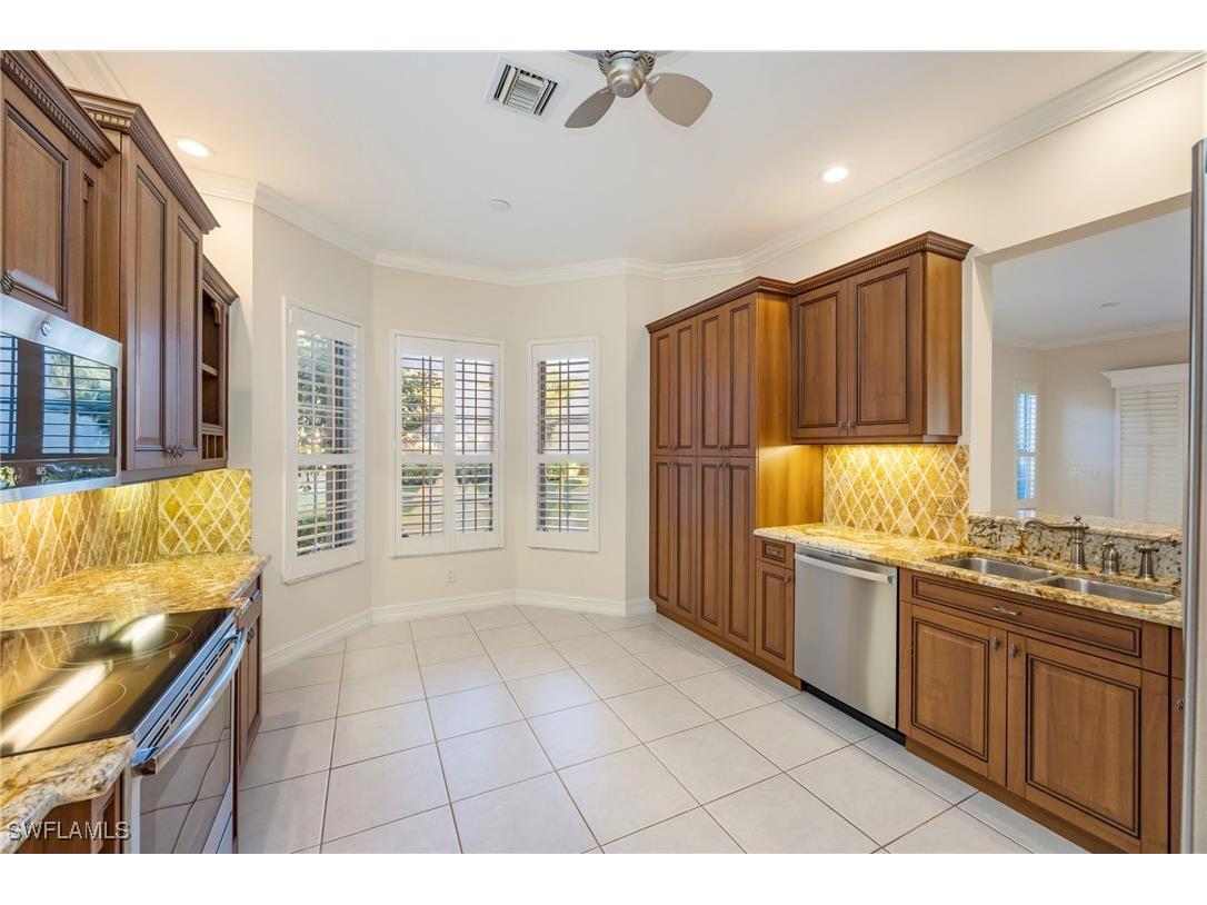 5025 Maxwell Circle #2 Naples FL 34105 226002975 image8