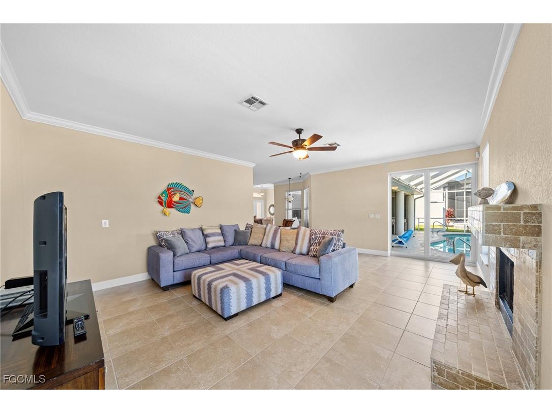 5025 SW 10th Avenue Cape Coral FL 33914 2025017974 image11