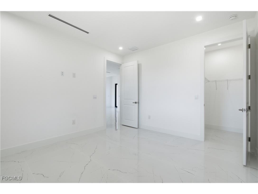 5027 Belrose Street Lehigh Acres FL 33971 2025020975 image16