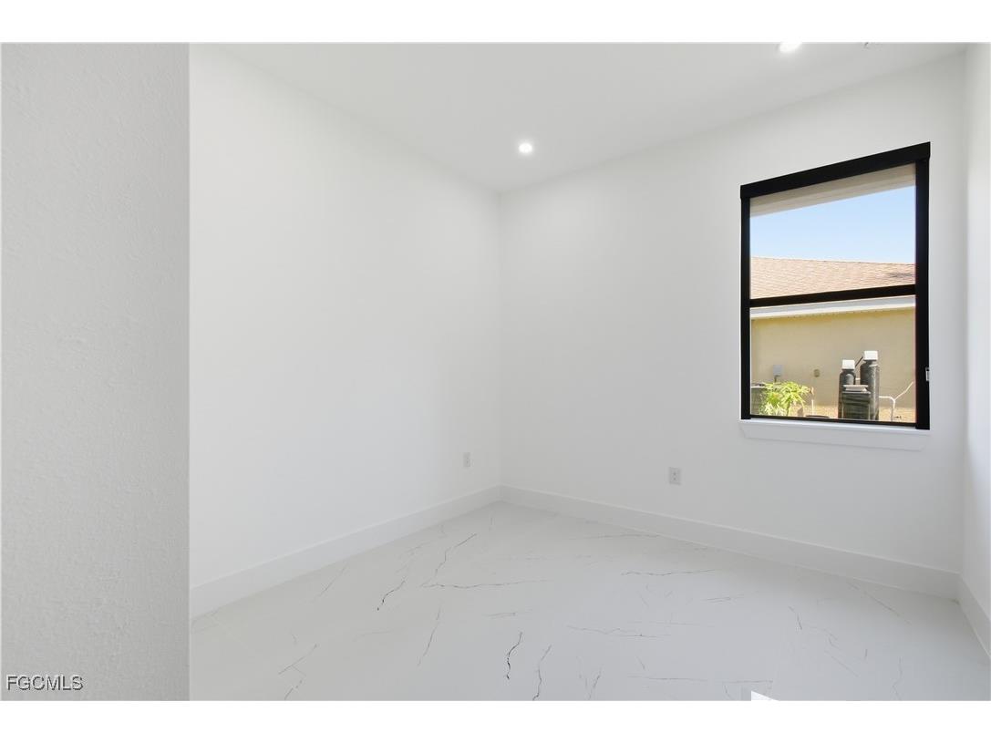 5027 Belrose Street Lehigh Acres FL 33971 2025020975 image19