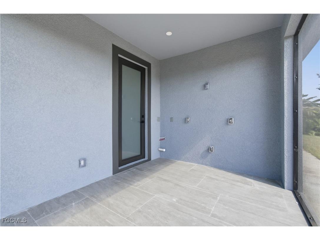 5027 Belrose Street Lehigh Acres FL 33971 2025020975 image32