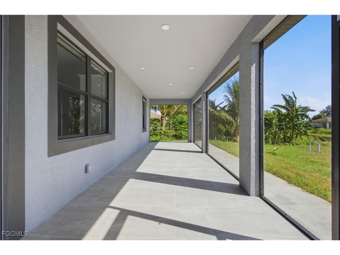 5027 Belrose Street Lehigh Acres FL 33971 2025020975 image34