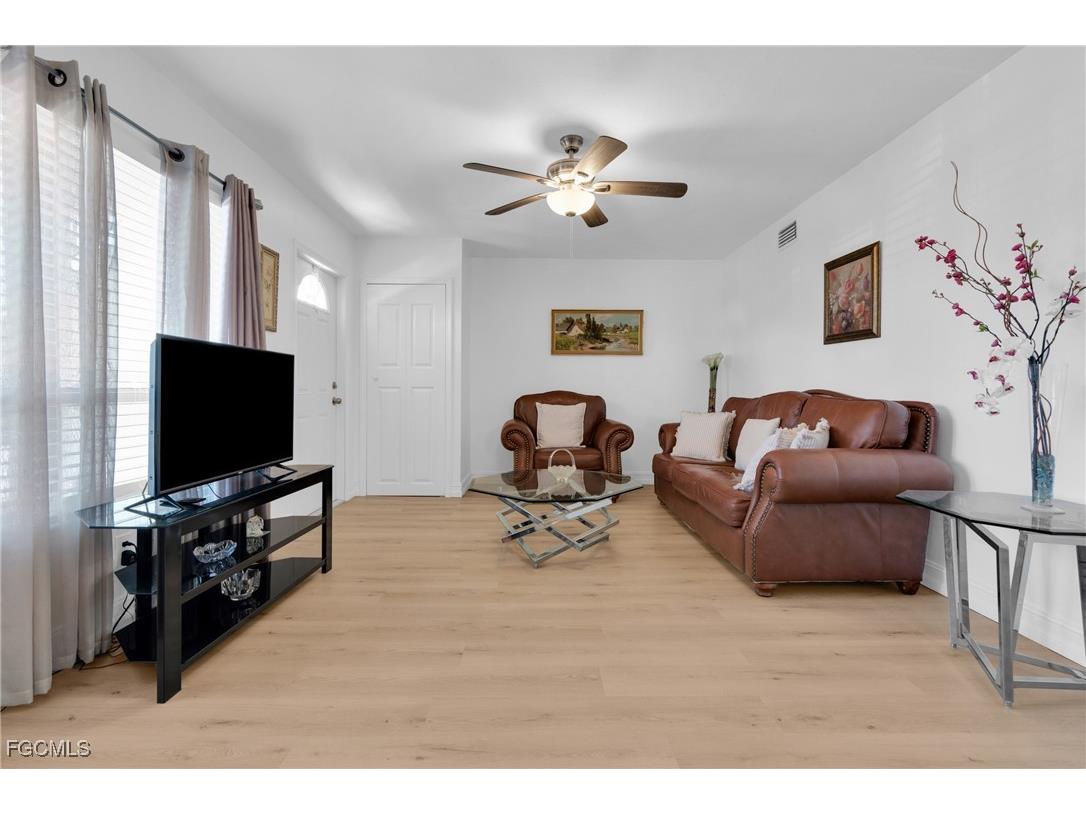 5028 Chiquita Boulevard S #102 Cape Coral FL 33914 2026004087 image3