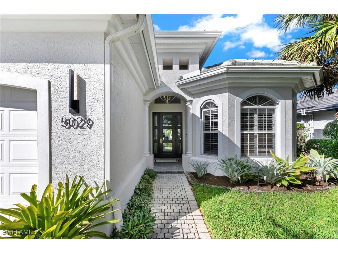 5029 Kensington High Street Naples FL 34105 224092189 image1