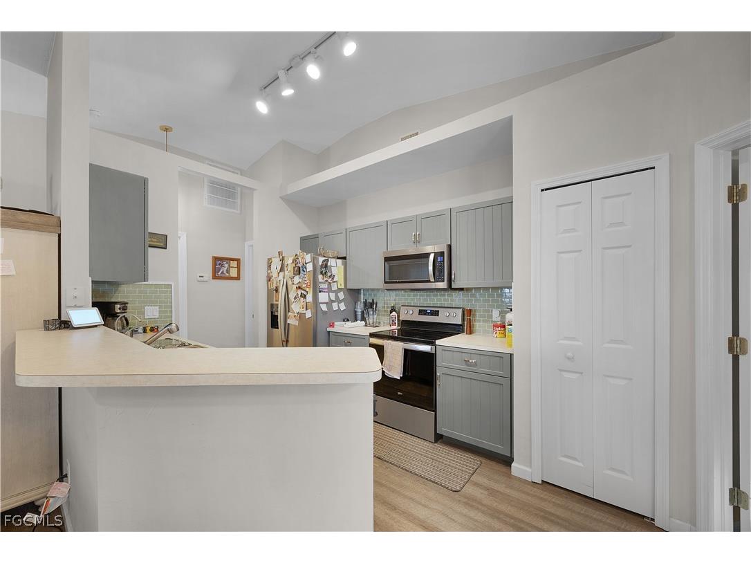 503 Bethany Village Circle Lehigh Acres FL 33936 2026003093 image5