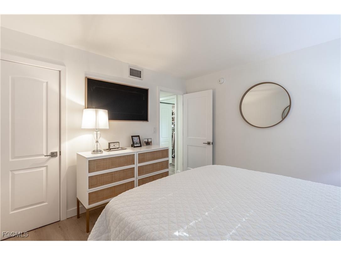 503 Broad Avenue S #503 Naples FL 34102 2025013988 image16