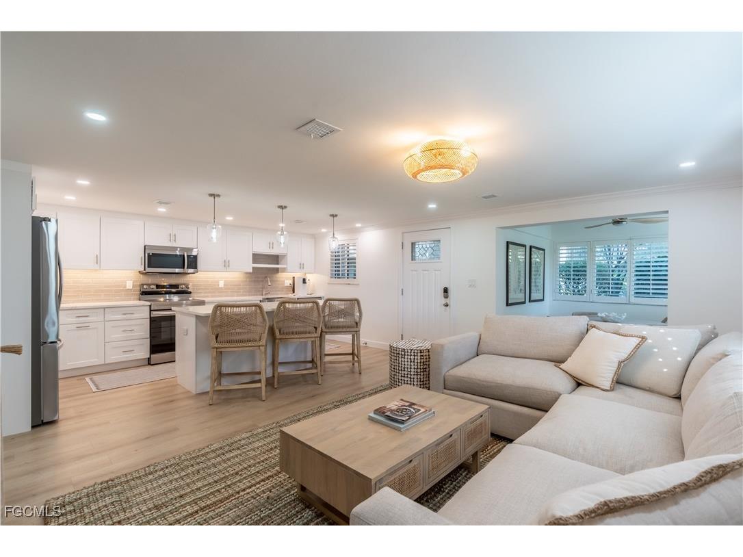 503 Broad Avenue S #503 Naples FL 34102 2025013988 image4