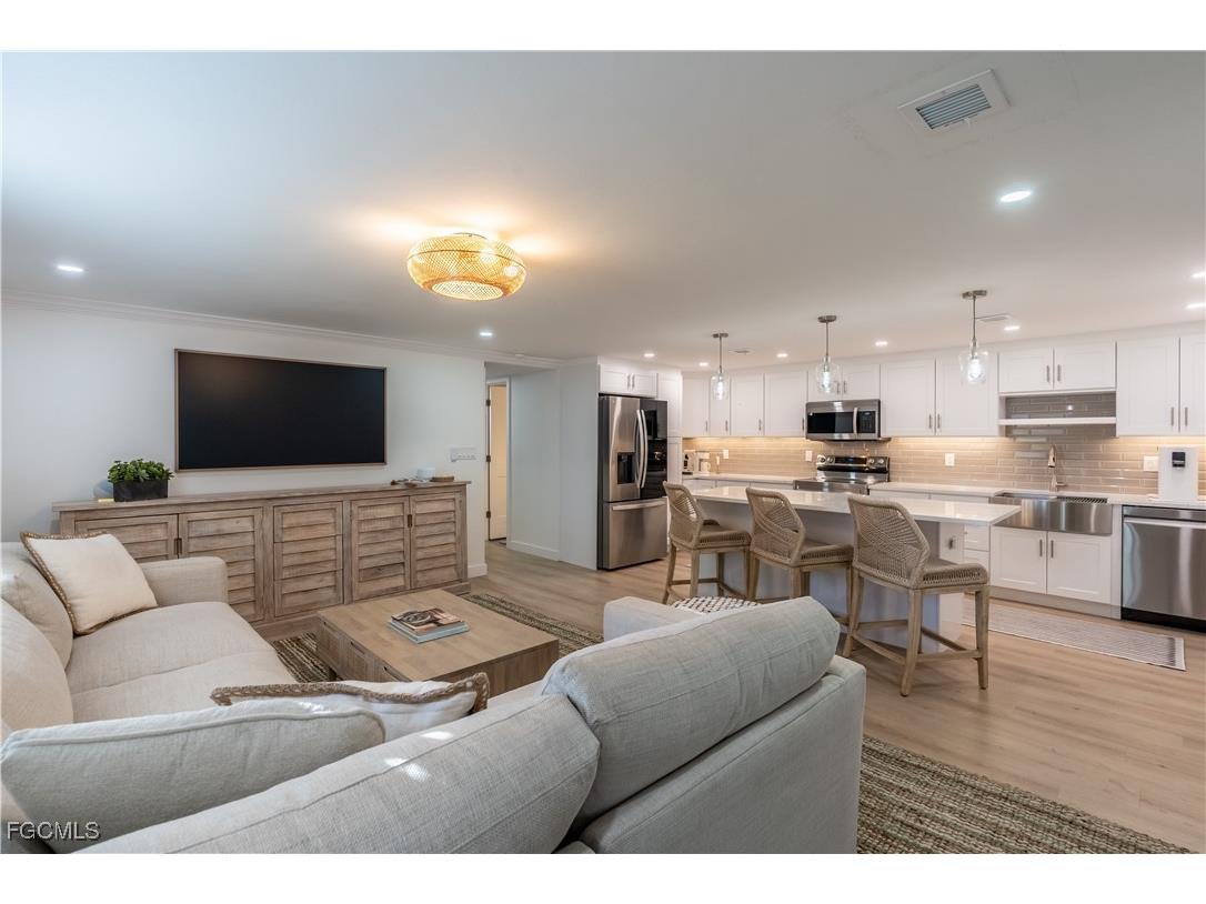 503 Broad Avenue S #503 Naples FL 34102 2025013988 image5