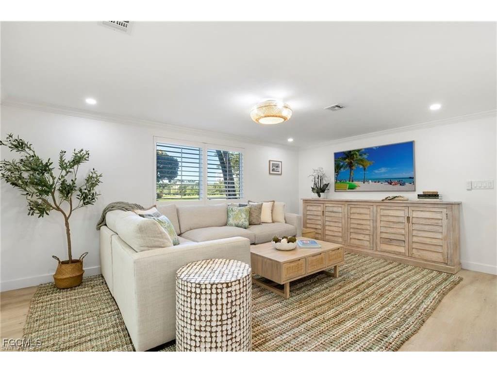 503 Broad Avenue S #503 Naples FL 34102 2026000153 image2