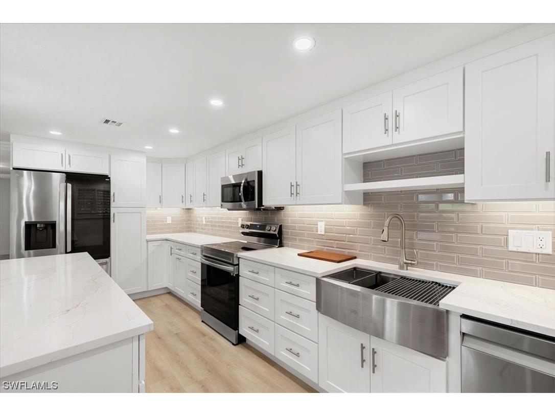 503 Broad Avenue S #503 Naples FL 34102 223024715 image1