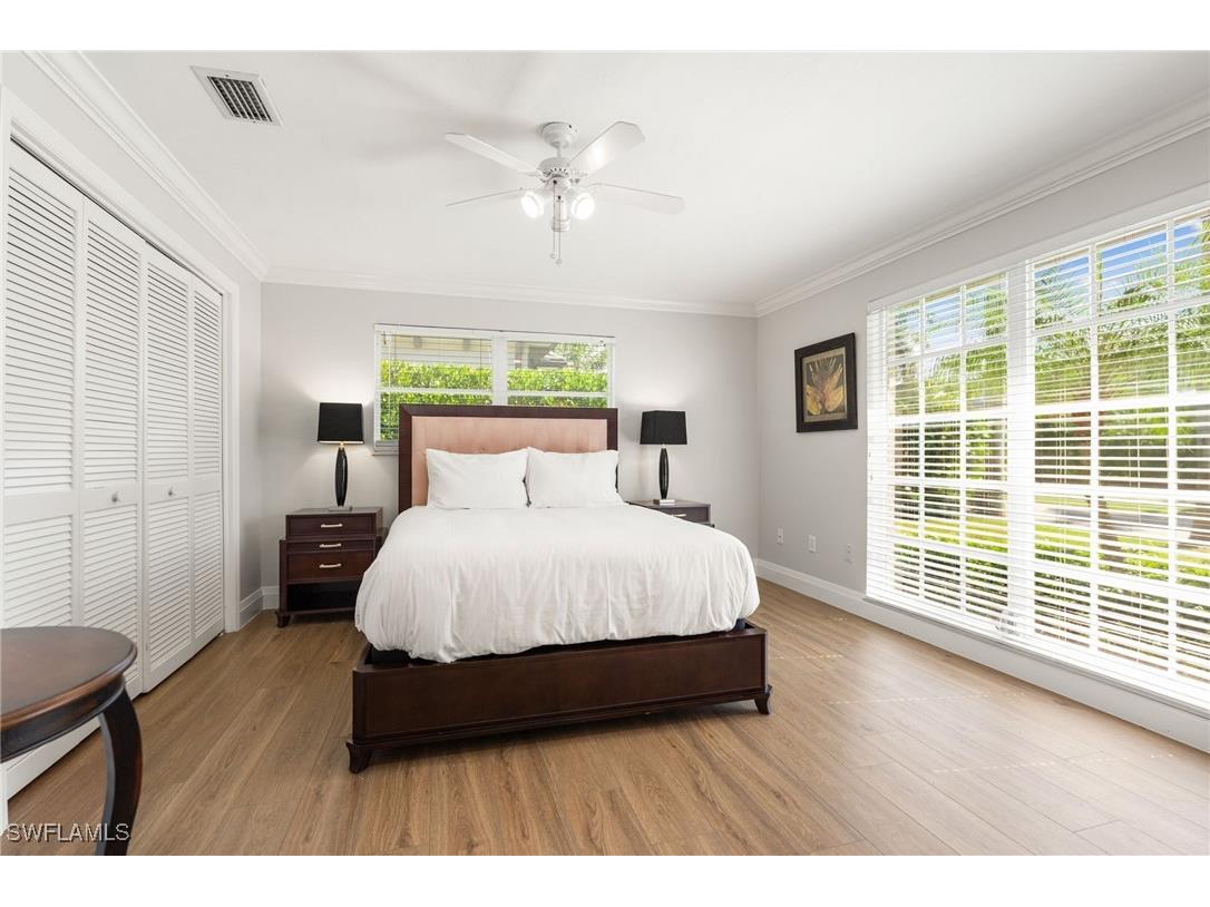 503 Neapolitan Way Naples FL 34103 225077710 image12