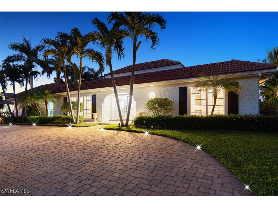 503 Neapolitan Way Naples FL 34103 225077710 image2