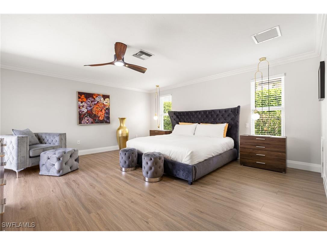 503 Neapolitan Way Naples FL 34103 225077710 image6