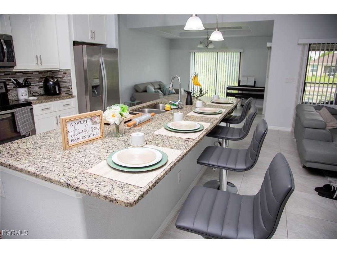 503 SW 11th Court Cape Coral FL 33991 2025006396 image3